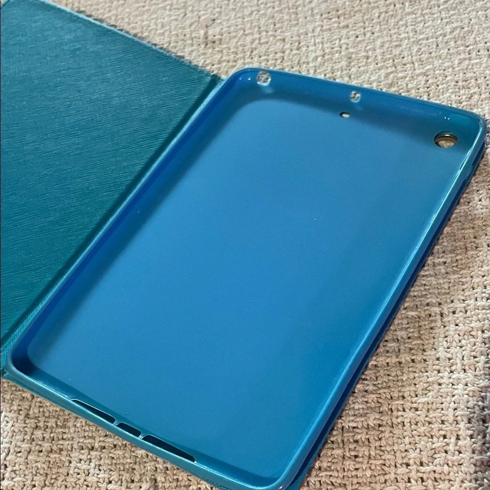 Vibrant Blue Tablet Cover